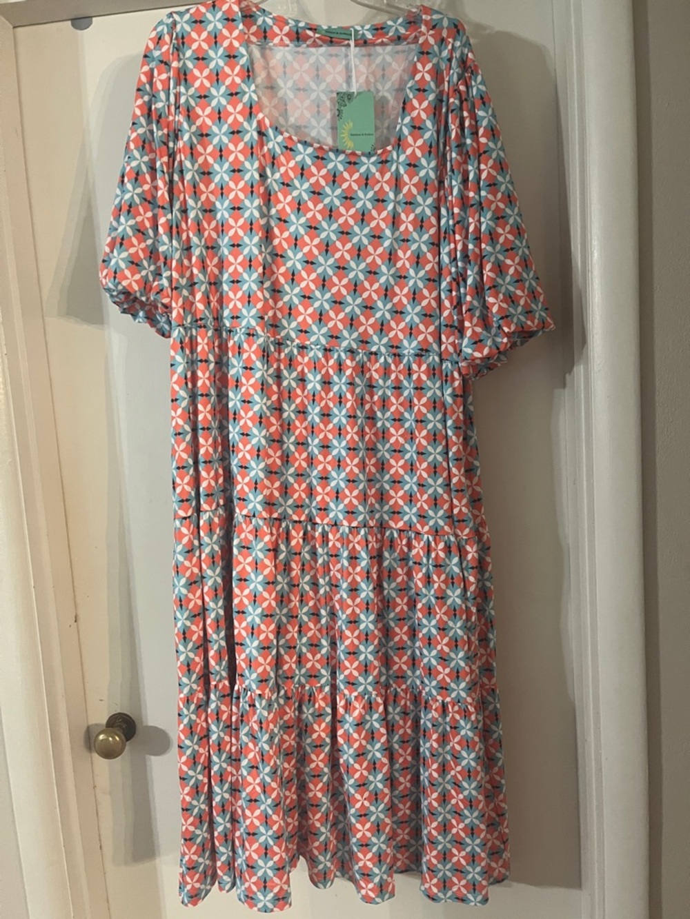 NWT maxi dress size 2XL with pockets by Sunshine & Rodeos